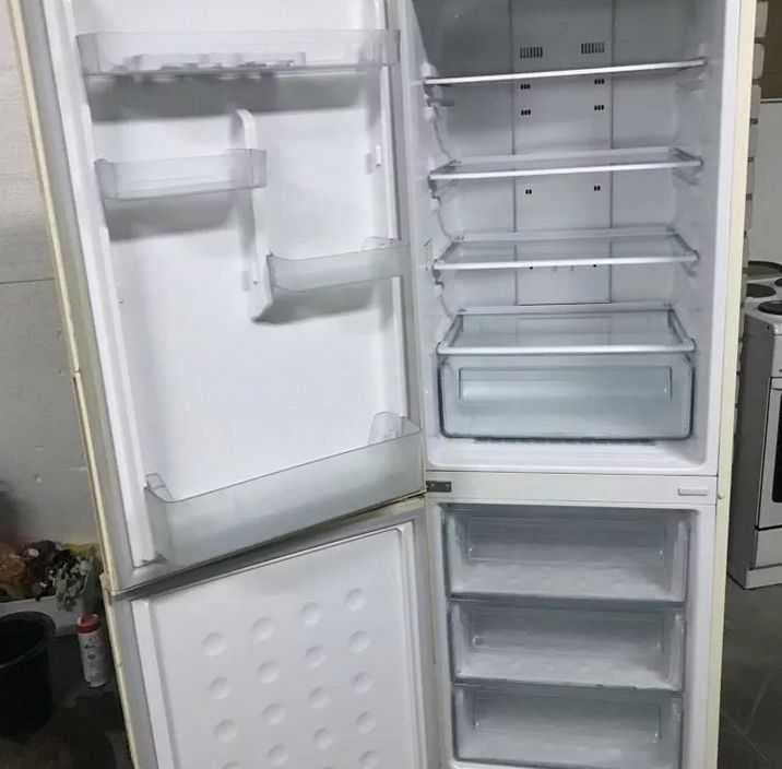Холодильник ноу фрост на ремонте